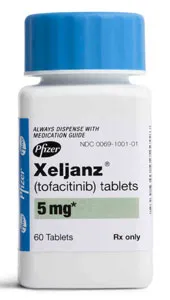 Tofacitinib. Tableta. Cada tableta contiene: Citrato de tofacitinib equivalente a 5 mg de tofacitinib Envase con 56 tabletas.