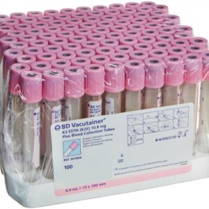 Tubos Tubo sistema para toma y recolección de sangre de plástico PET al vacío (13 x 75 mm) desechable para adulto con EDTA K2 (5.4 mg) aplicado por aspersión en la pared del tubo tapón café claro con silicón como lubricante volumen de drenado 2 ml (+0.3 ml). Etiquetados individualmente con número de lote y fecha de caducidad. Con tapón de seguridad. Estéril. Caja con 100 tubos.