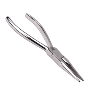 Alicate o pinza plana de punta ancha de longitud 16 cm.