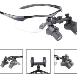 Cirugía Maxilofacial. Anteojos para operaciones (telelupa). Montura de gafas con ajuste de la distancia entre oculares. Con portaópticas. Cinta de sujeción. Con aumentos 2x distancia de trabajo 400 mm campo de visión entre 95 y 130 mm articulación giratoria para la sujeción de la óptica.