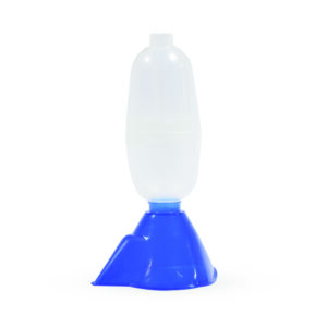 Espaciadores. De volumen de plástico de forma ovoide con aberturas en ambos extremos y que se ajuste a la entrada de los diferentes medicamentos en suspensión o aerosol para la terapéutica broncodilatadora. Con capacidad interior de 300 ml ± 10 ml y longitud de 19 cm ± 1 cm. Pieza.