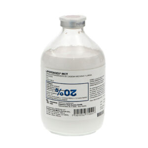 Lípidos intravenosos. Emulsión Inyectable (lípidos de cadena mediana y larga al 20%; soya/triglicéridos). Cada 1000 ml contienen: Aceite de soya 100 g. Triglicéridos de cadena mediana 100 g. Cada ml proporciona 1.9 Kcal. Envase con 500 ml.