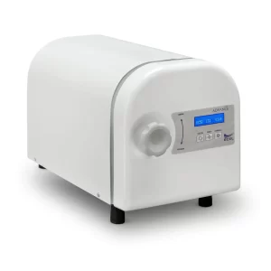 Esterilizador de vapor tipo gabinete con eliminación forzosa de aire y cámara extraíble.