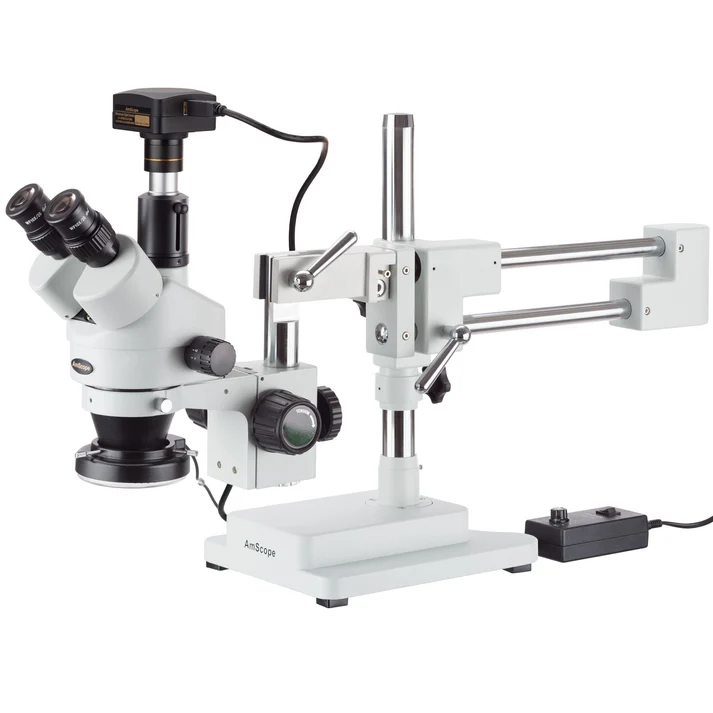 Sistema universal de video para endoscopios.. Equipo adaptable a endoscopios para reproducción de imágenes con fines de diagnóstico y tratamiento. Sistema electrónico integrado en un soporte rodable con gabinetes conexión eléctrica múltiple y brazo articulado. Consta de: unidad de memoria de 1.2 Mb RAM. Monitor con panel frontal impermeable de alta resolución horizontal de 500 líneas pantalla de 14š a color con entrada de video y salida de audio con Adaptadores. para conexión de video. Graficador de 32 colores. Módulo de control universal. Múltiples entradas y salidas de video.
